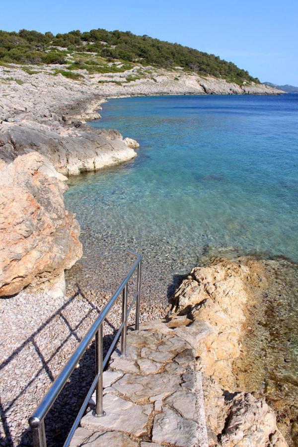 Apartments With A Parking Space Mali Lošinj Kültér fotó