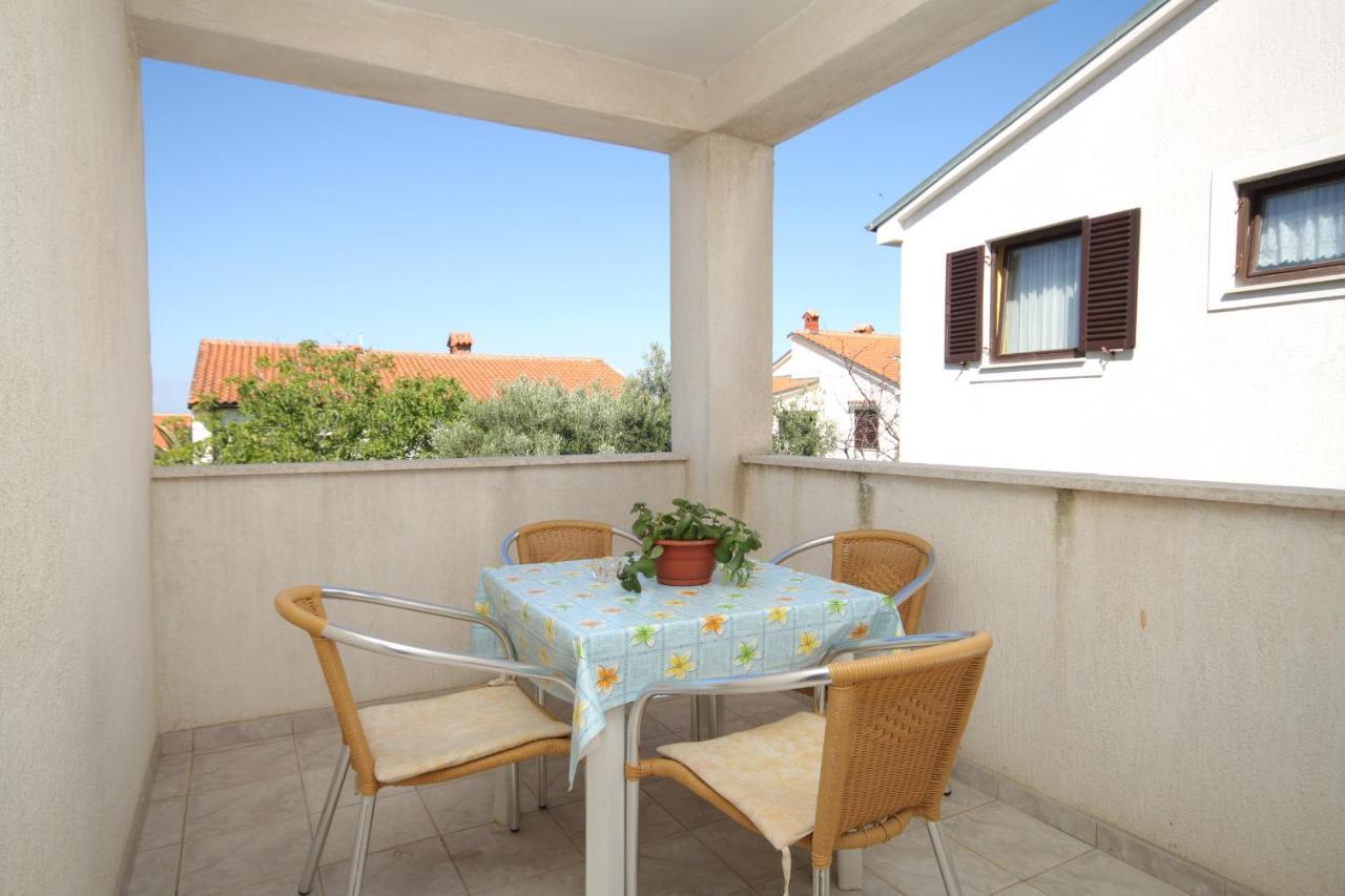 Apartments With A Parking Space Mali Lošinj Kültér fotó